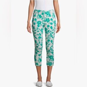 Time and Tru Green Breeze Stretch Fitted Denim Capri Jegging New